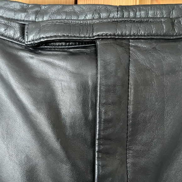💯 Lambskin super soft Leather skirt size Medium - Picture 6 of 7